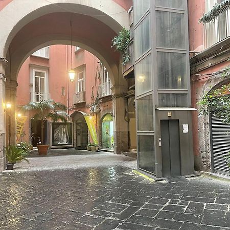 Urban Chic Suite Toledo ナポリ エクステリア 写真