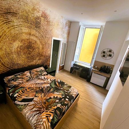 Urban Chic Suite Toledo ナポリ エクステリア 写真